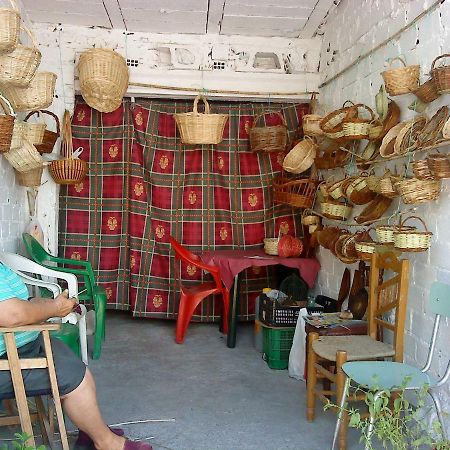 La Casa De La Abuela Clotilde Guest House Орнос Екстериор снимка